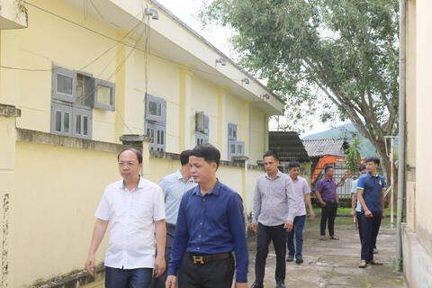 LÃNH ĐẠO UBND XÃ NẬM SỎ KIỂM TRA CÔNG TÁC CHUẨN BỊ NĂM HỌC MỚI TẠI CÁC TRƯỜNG HỌC SAU SÁP NHẬP